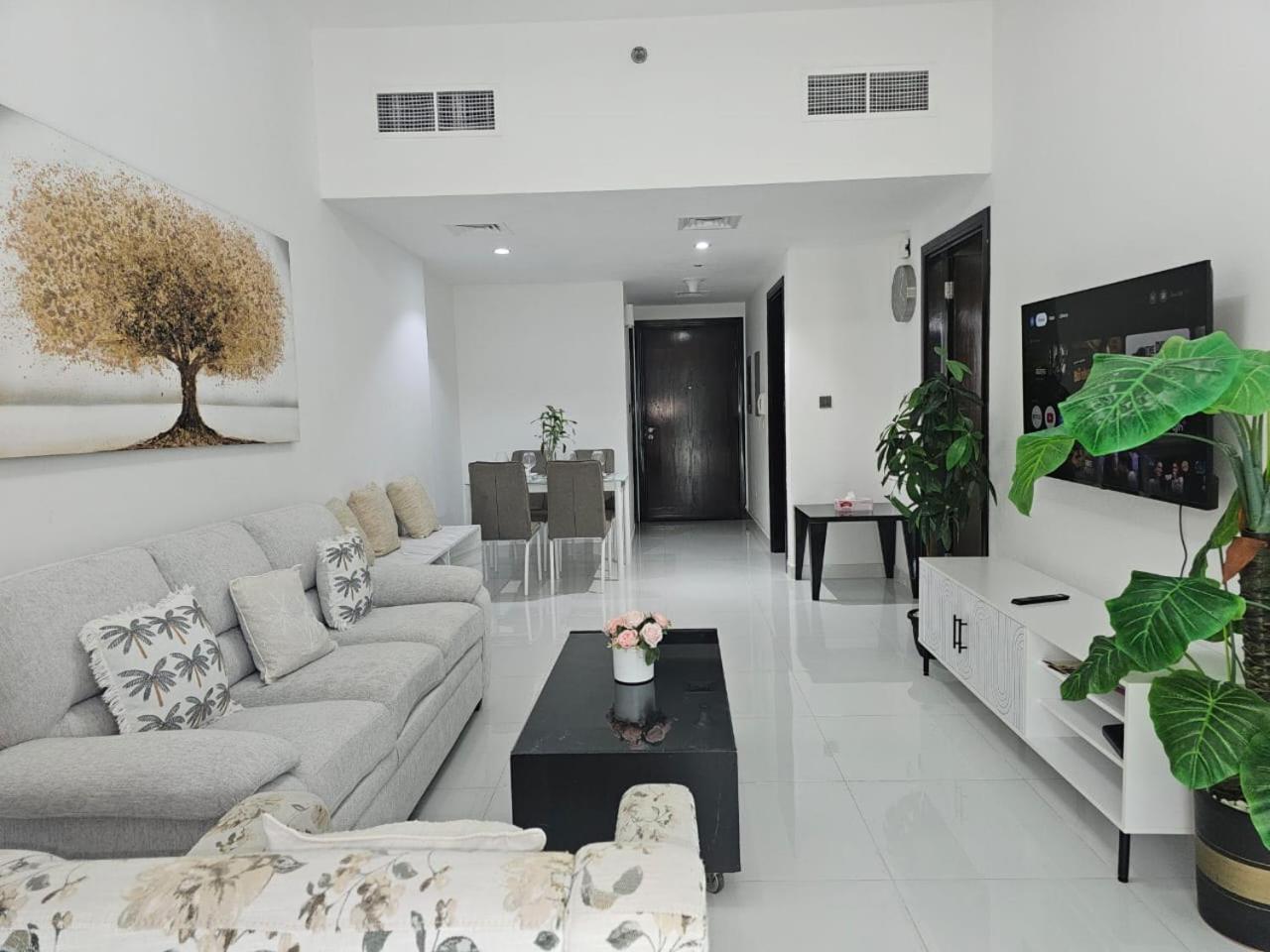 Apartment Silicon Oasis Staycation